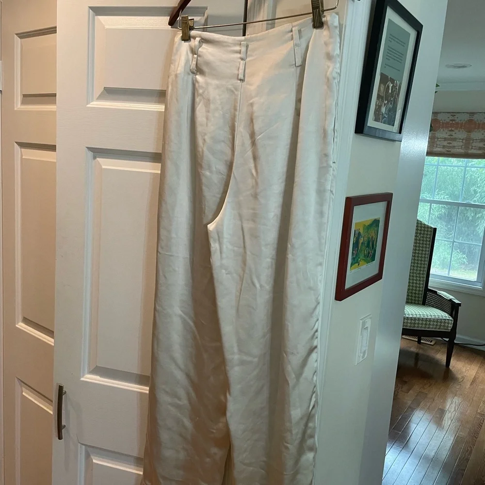 Noli Belted Pantsuit, worn once, bought on sale but wasn’t feeling the material - Picture 7 of 11
